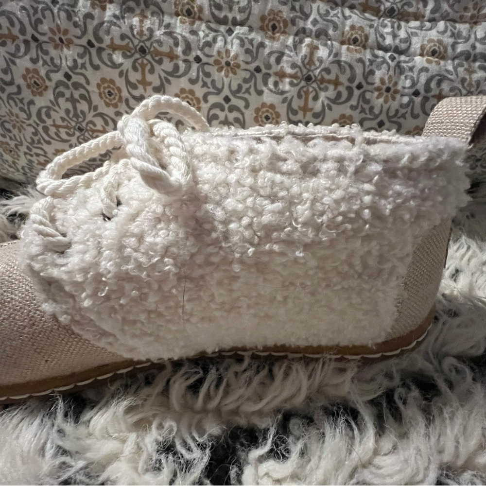 Toms Natural Plush Faux Shearling Bota Metallic Lace-Up Boho Boots - Picture 8 of 10
